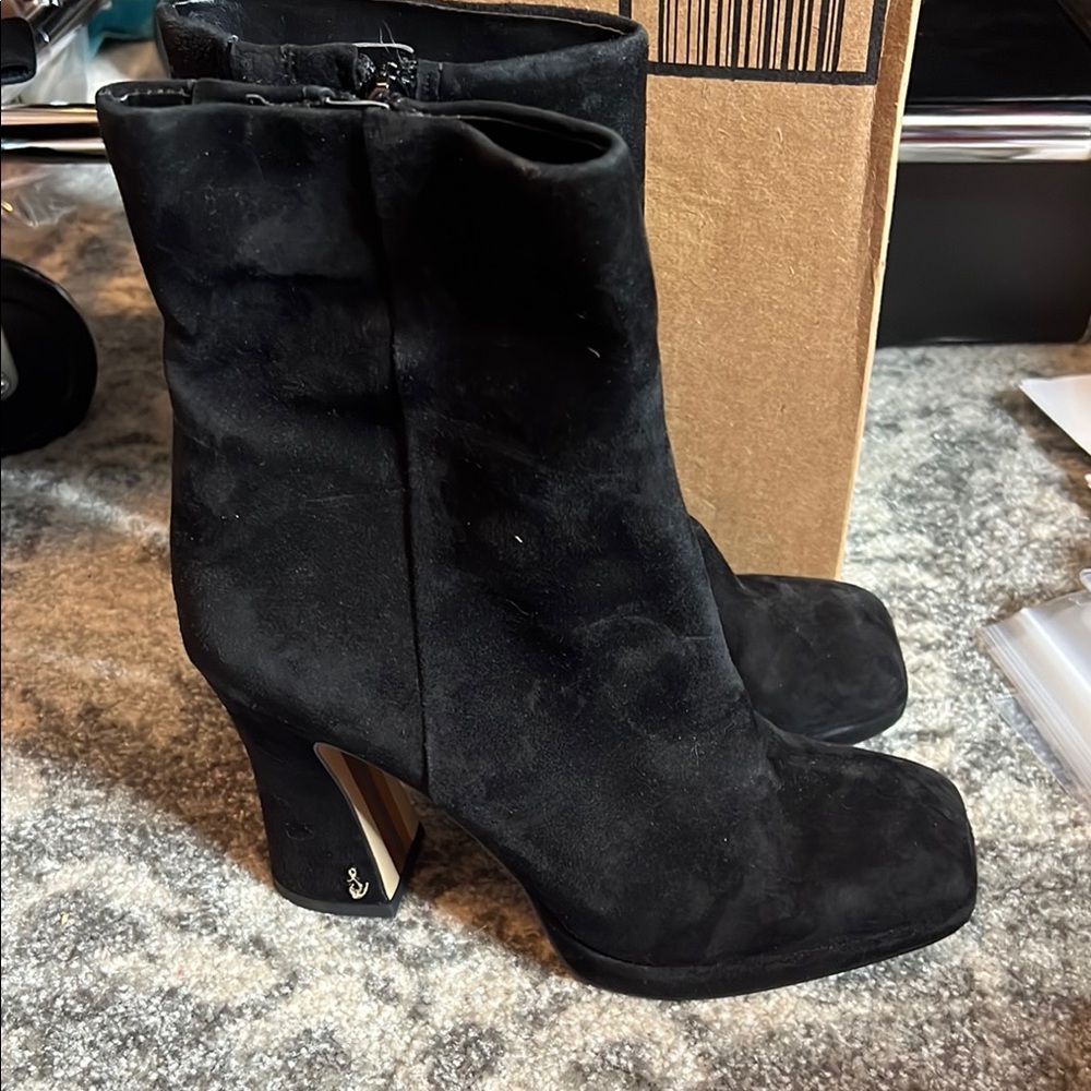 Black Suede Mid-Calf Block Heel Boots - Women - Picture 5 of 8